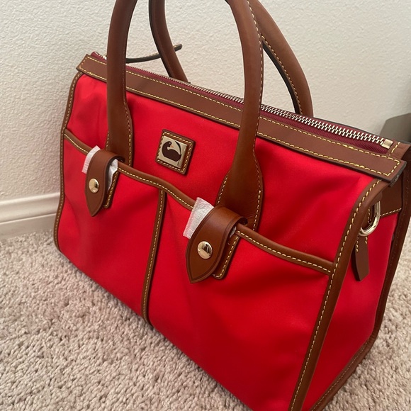 BRAND NEW WITH TAG DOONEY AND BOURKE BAG - Picture 7 of 13